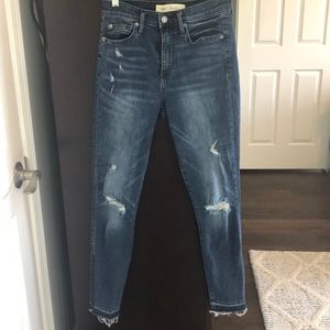 ❌SOLD ON MERCARI❌Gap Skinny Super High Rise Jeans!